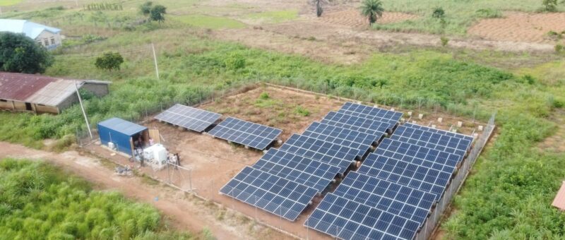 De grands projets de mini-réseaux photovoltaïques au Nigeria